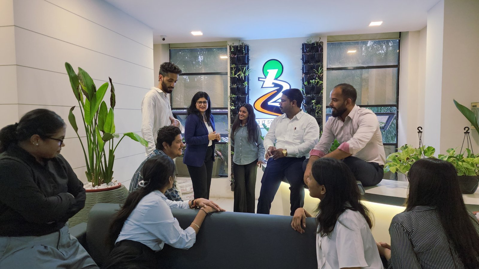 i3 IT Solutions team group